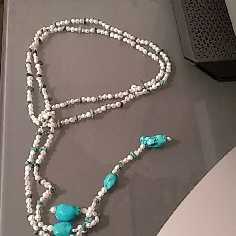 Turquoise and sea pearl laret necklace